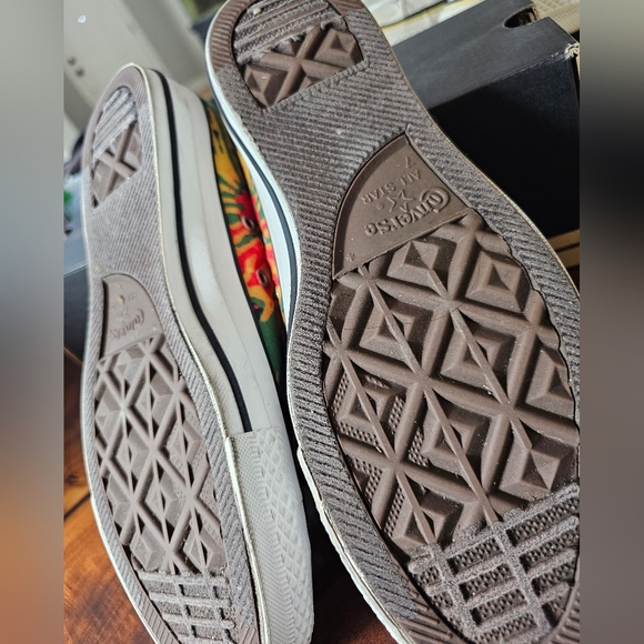 ✌️☮️TIE DYE CONVERSE ✌️ ☮️ HARD TO FIND✌️☮️LIMITED EDITION ✌️☮️ - Picture 4 of 5